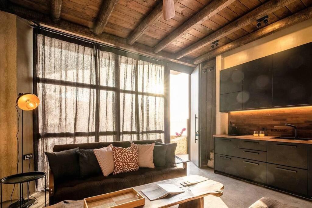 Sea View Garden Suites Пірей Екстер'єр фото