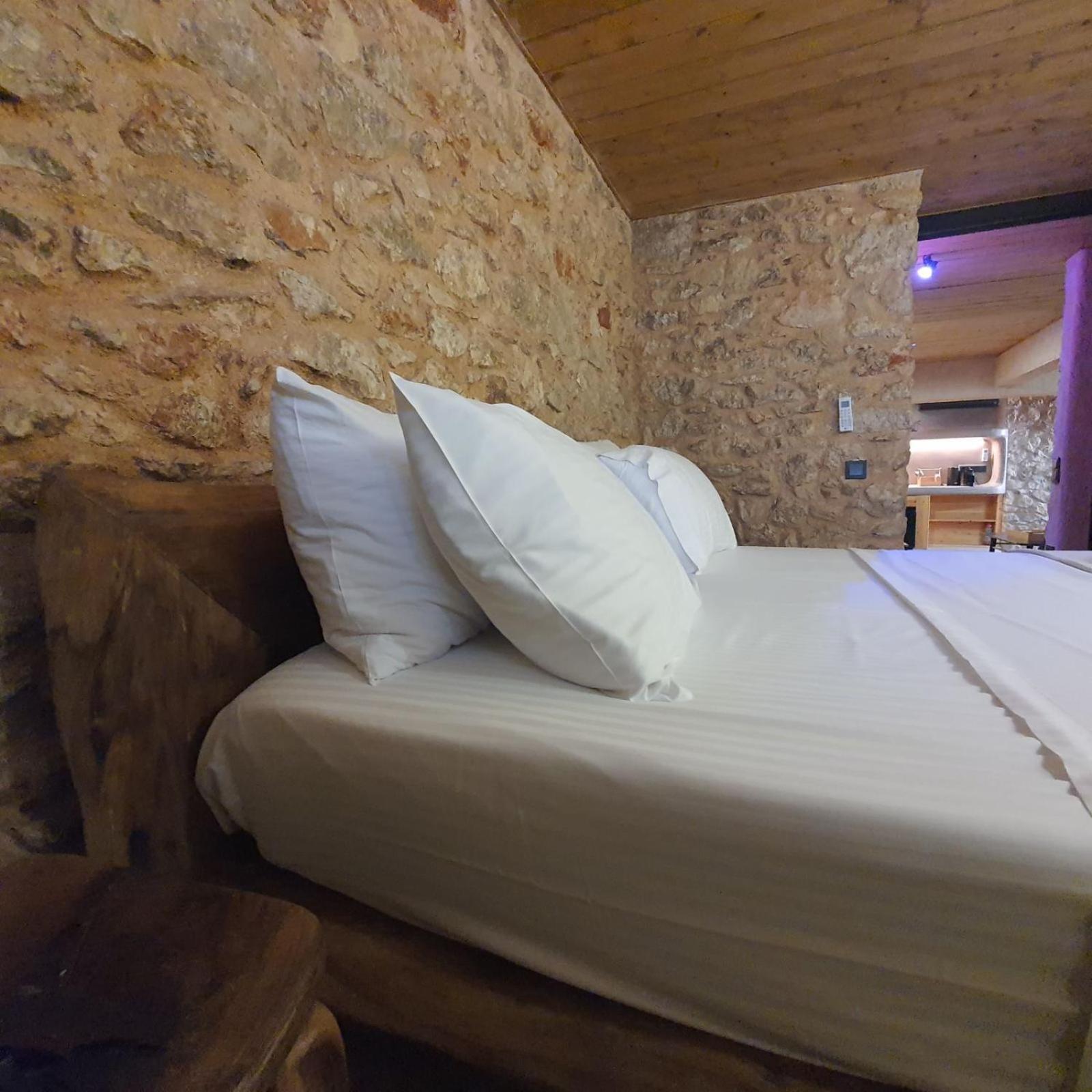 Sea View Garden Suites Пірей Екстер'єр фото