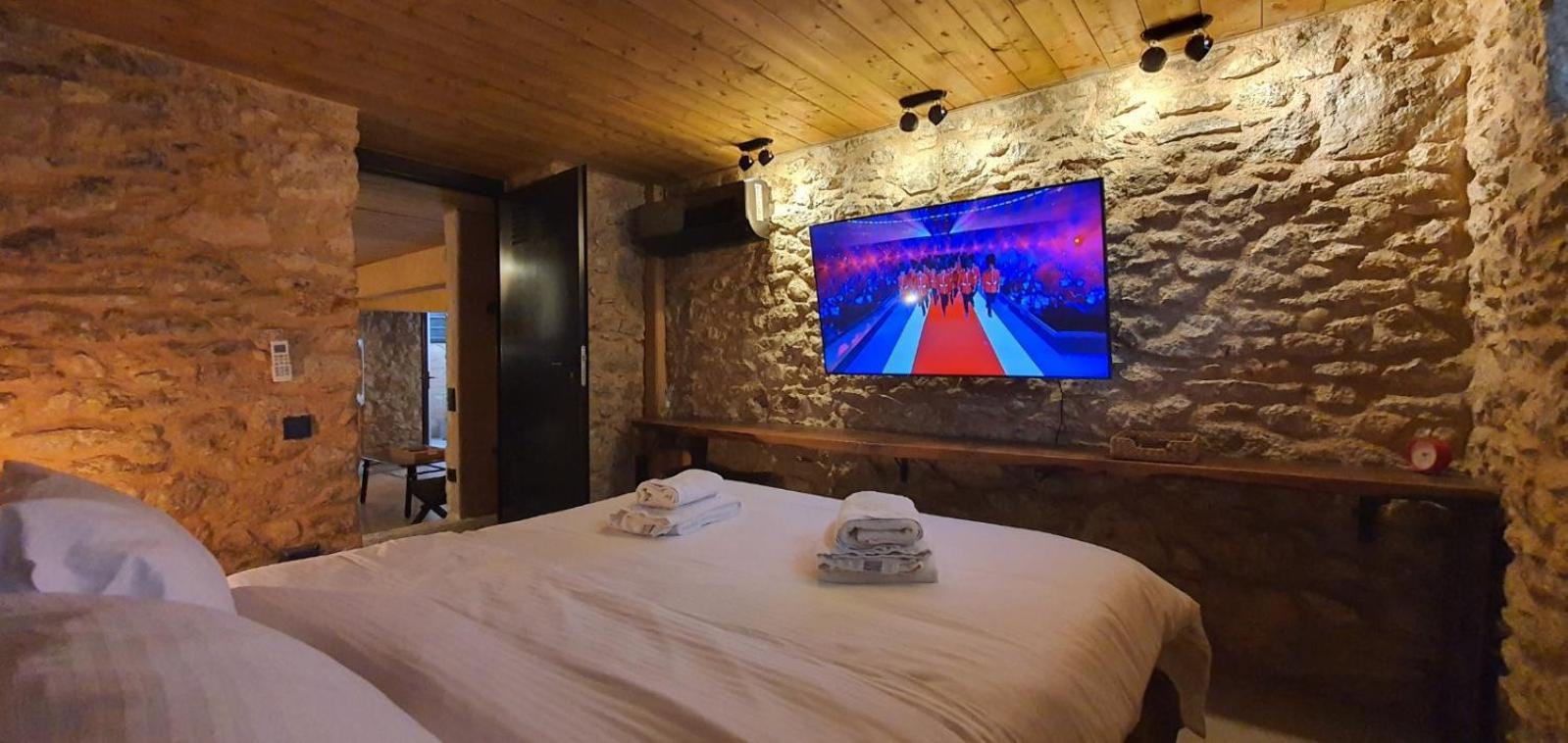 Sea View Garden Suites Пірей Екстер'єр фото