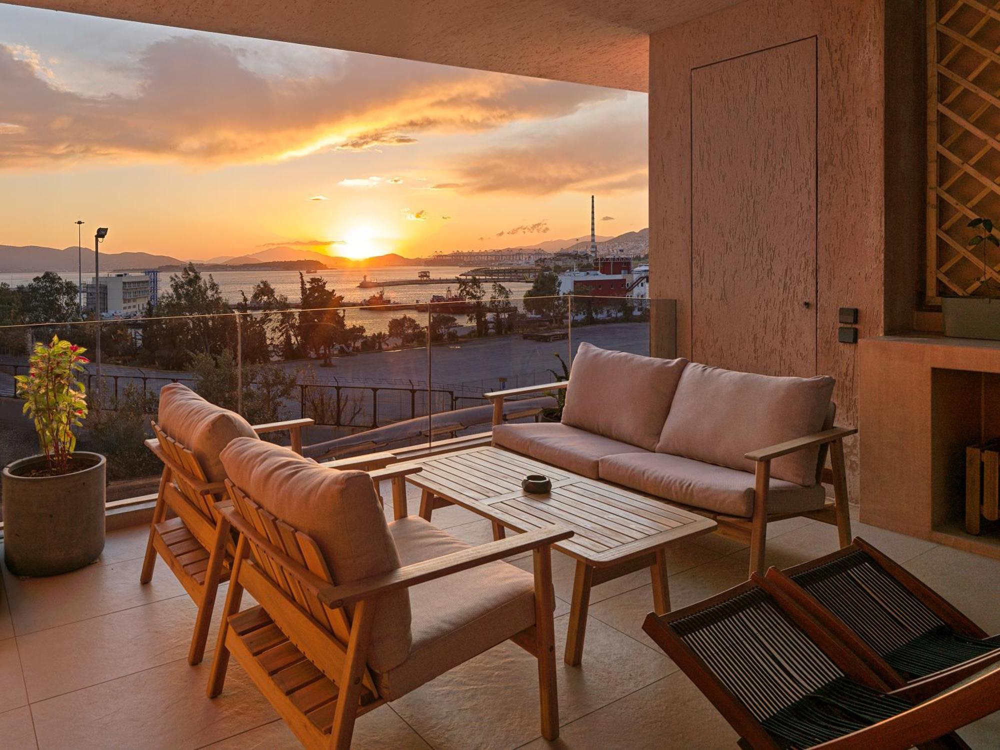 Sea View Garden Suites Пірей Екстер'єр фото